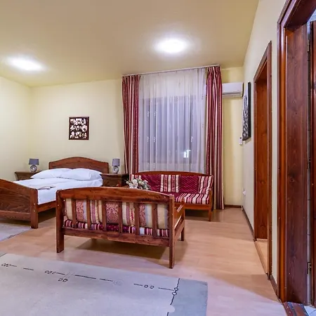 Bed & Breakfast Kisduna Etterem-panzio