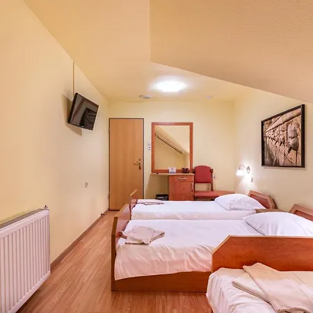 Bed and breakfast Kisduna étterem-panzió