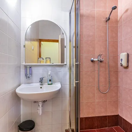 Bed and breakfast Kisduna étterem-panzió 3*