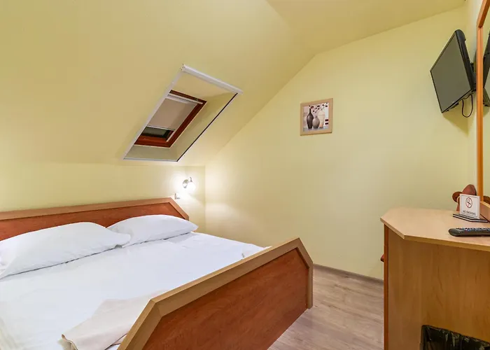 Kisduna étterem-panzió Frühstückspension Dunaharaszti